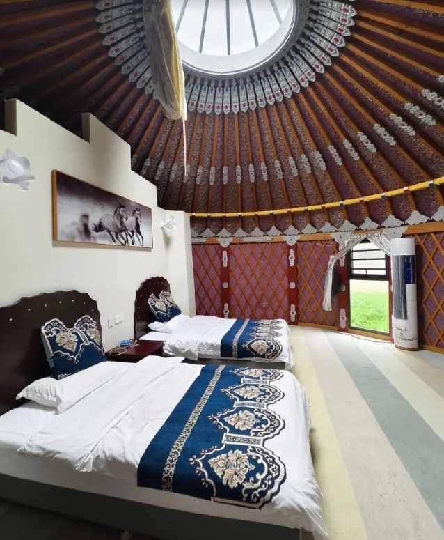 Karakul Lake Yurt Stay: What to Know Before You Go