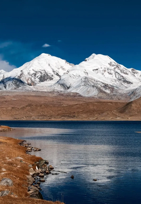 karakul lake camping season
