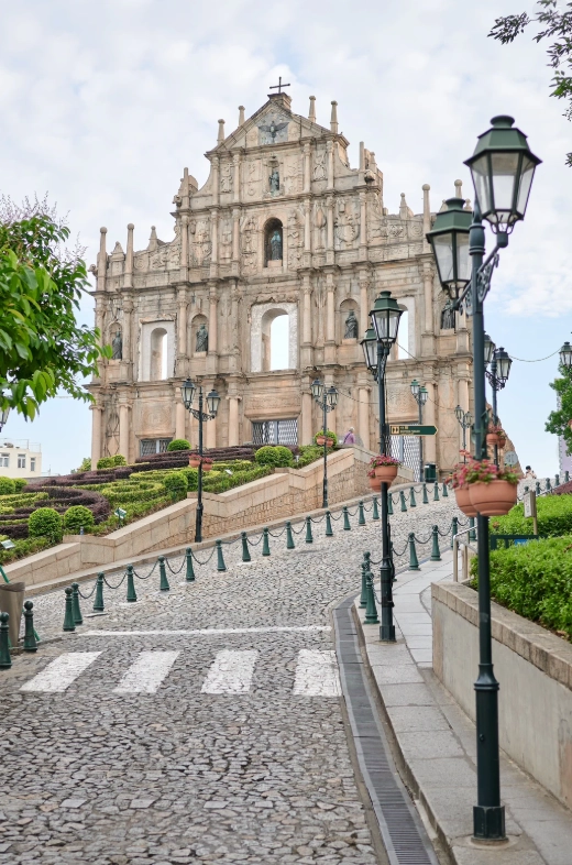 Macau Saint Paul's tips