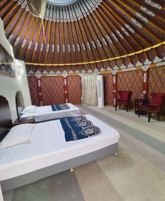 yurt stay Pamir Highway
