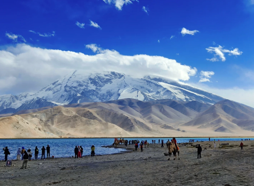 Karakul Lake travel guide