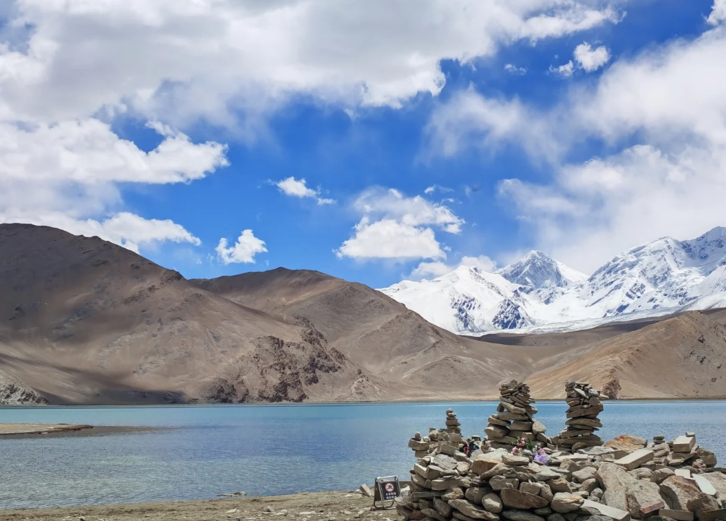 How to Visit Karakul Lake: Permits, Costs, and Transport