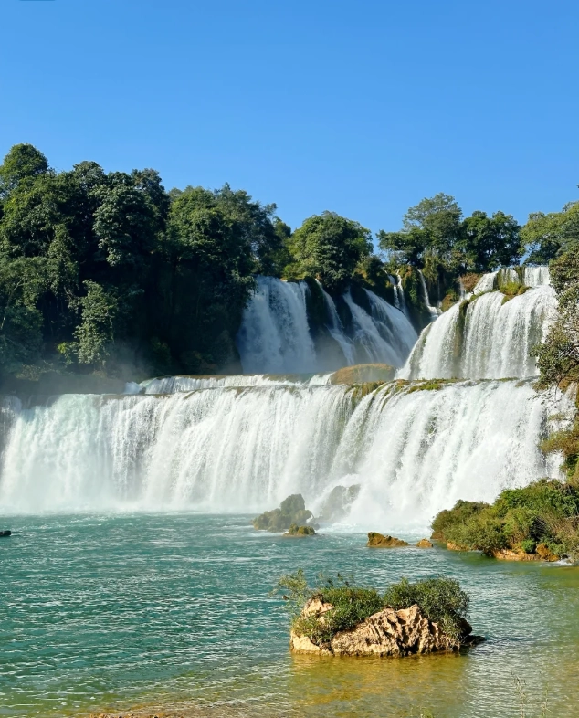 most beautiful waterfalls in china