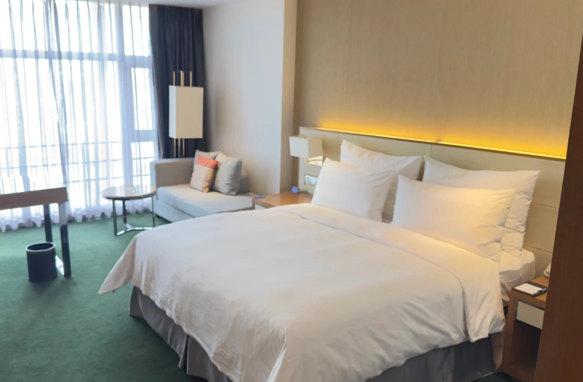 best luxury hotel Kashgar