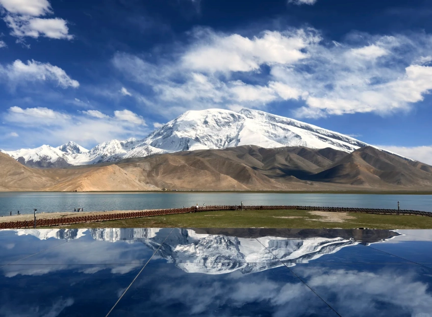 Karakul Lake travel guide