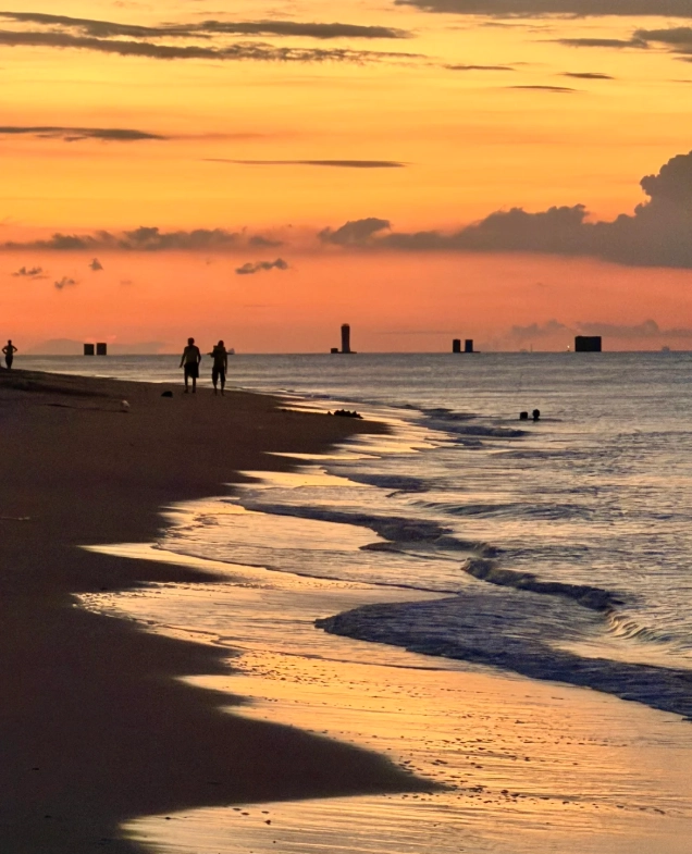 What to Do in Haikou: Old Streets, Volcanoes & Seafood