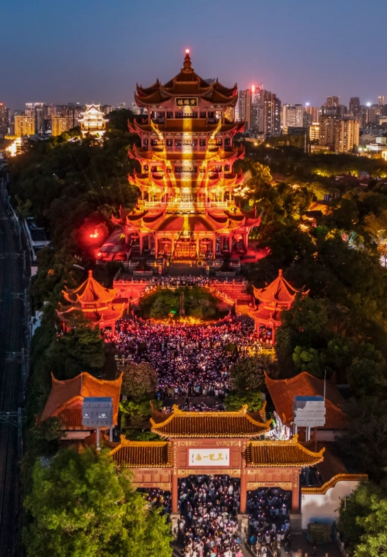 budget travel in Hubei