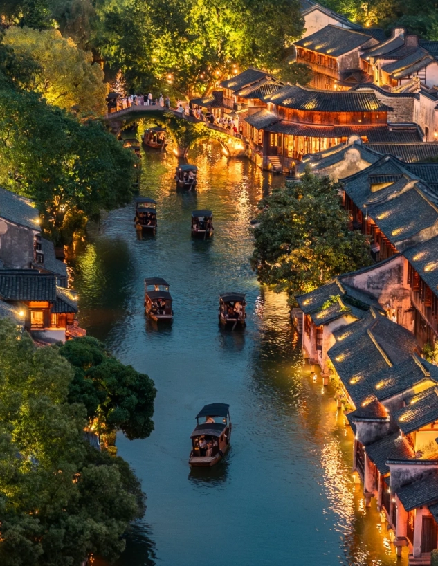 West Lake night cruise