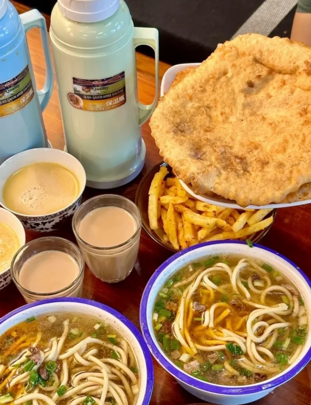 What to Eat in Tibet: Local Dishes That Define the Plateau