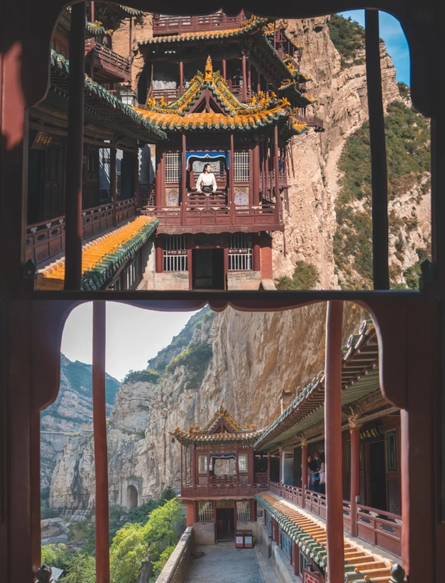 Yungang Grottoes with children