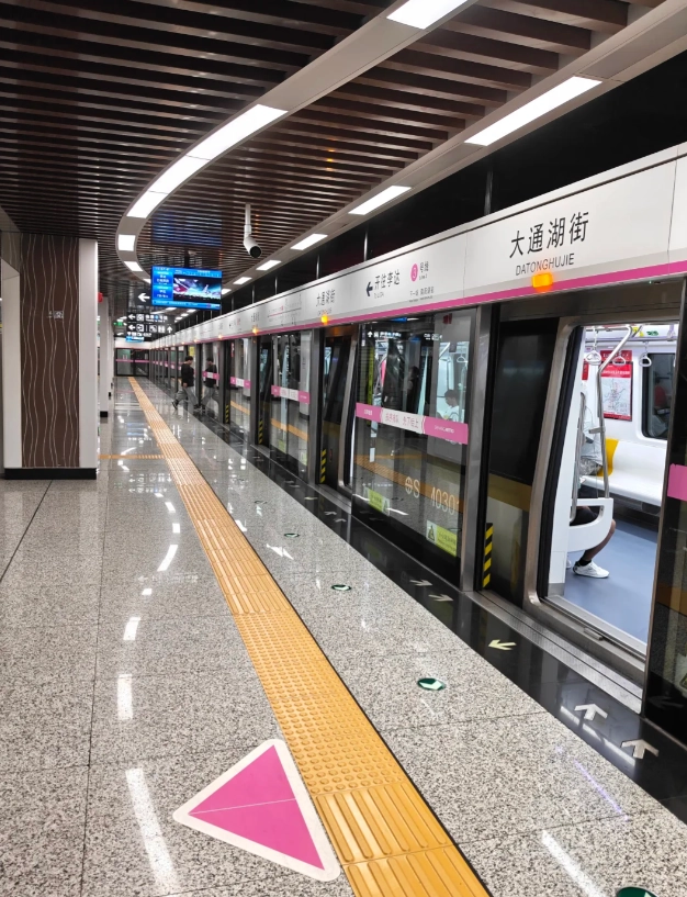 Liaoning Transportation Options: Move Fast, Waste No Days