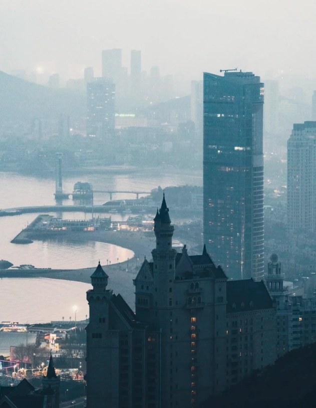Dalian Binhai Road coastal walk