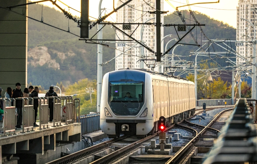 Dalian metro and trams Dalian metro and trams